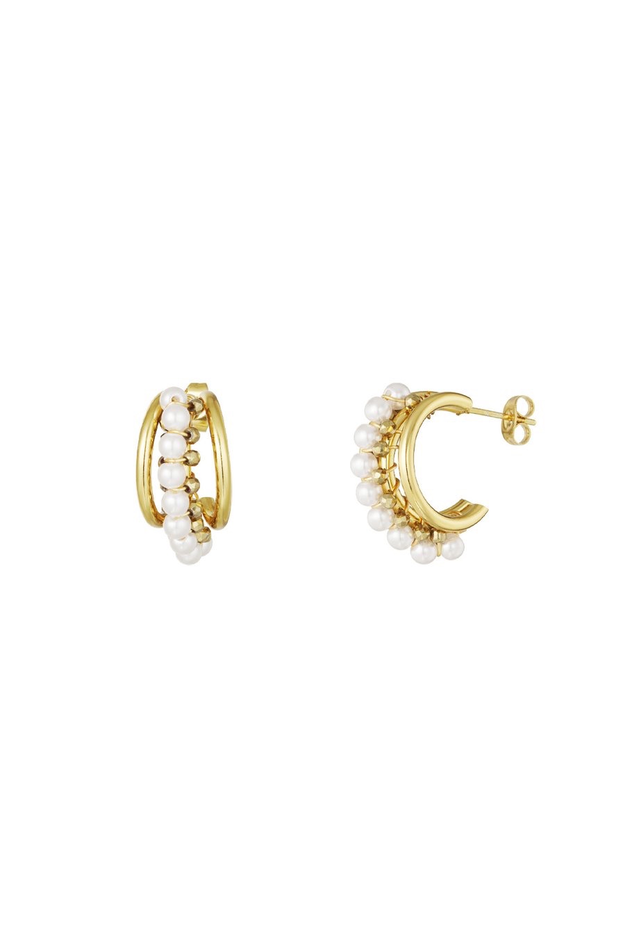 Statement pearl earrings